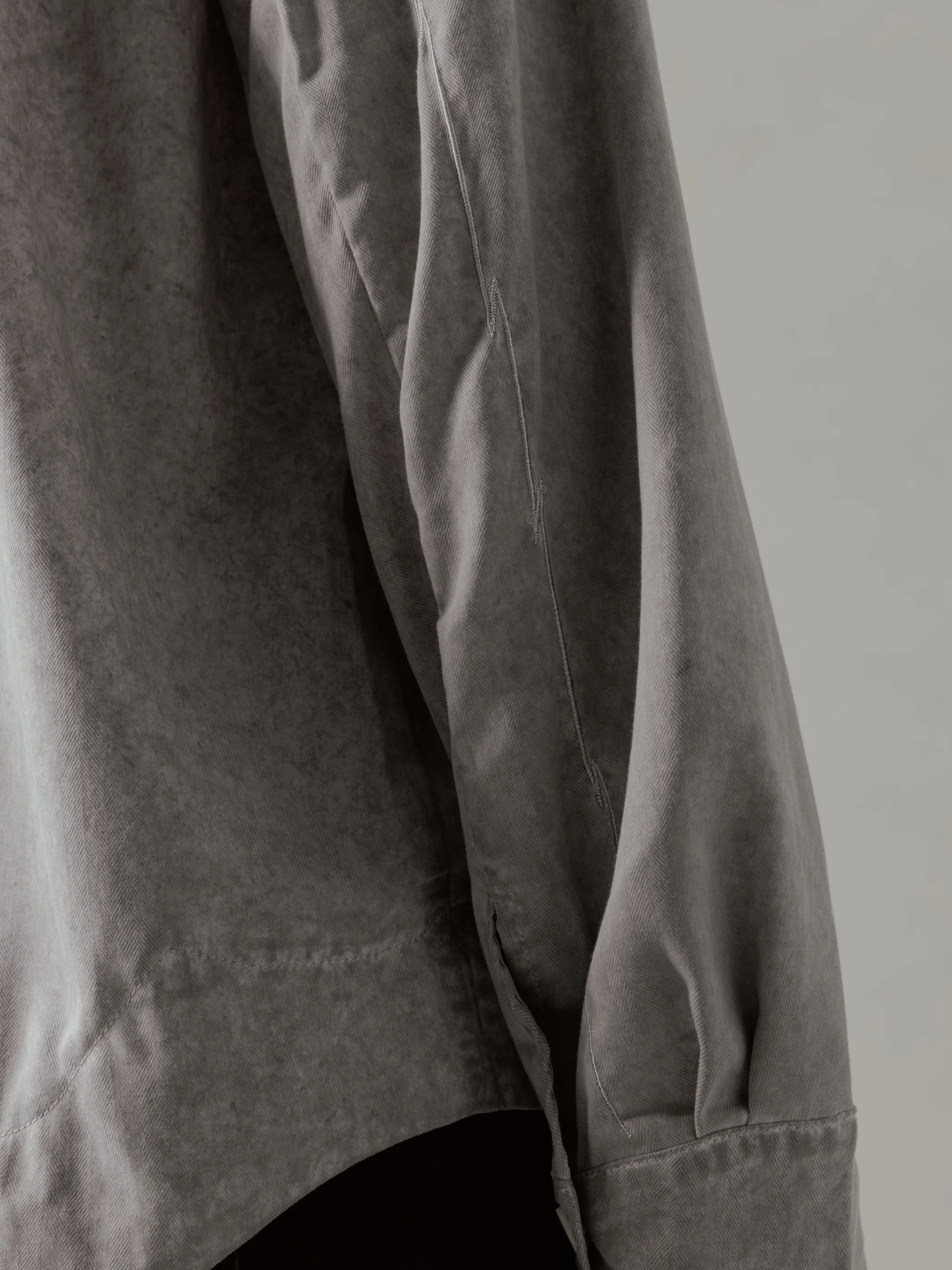 24FW｜Embroidered Shirt - Image 4