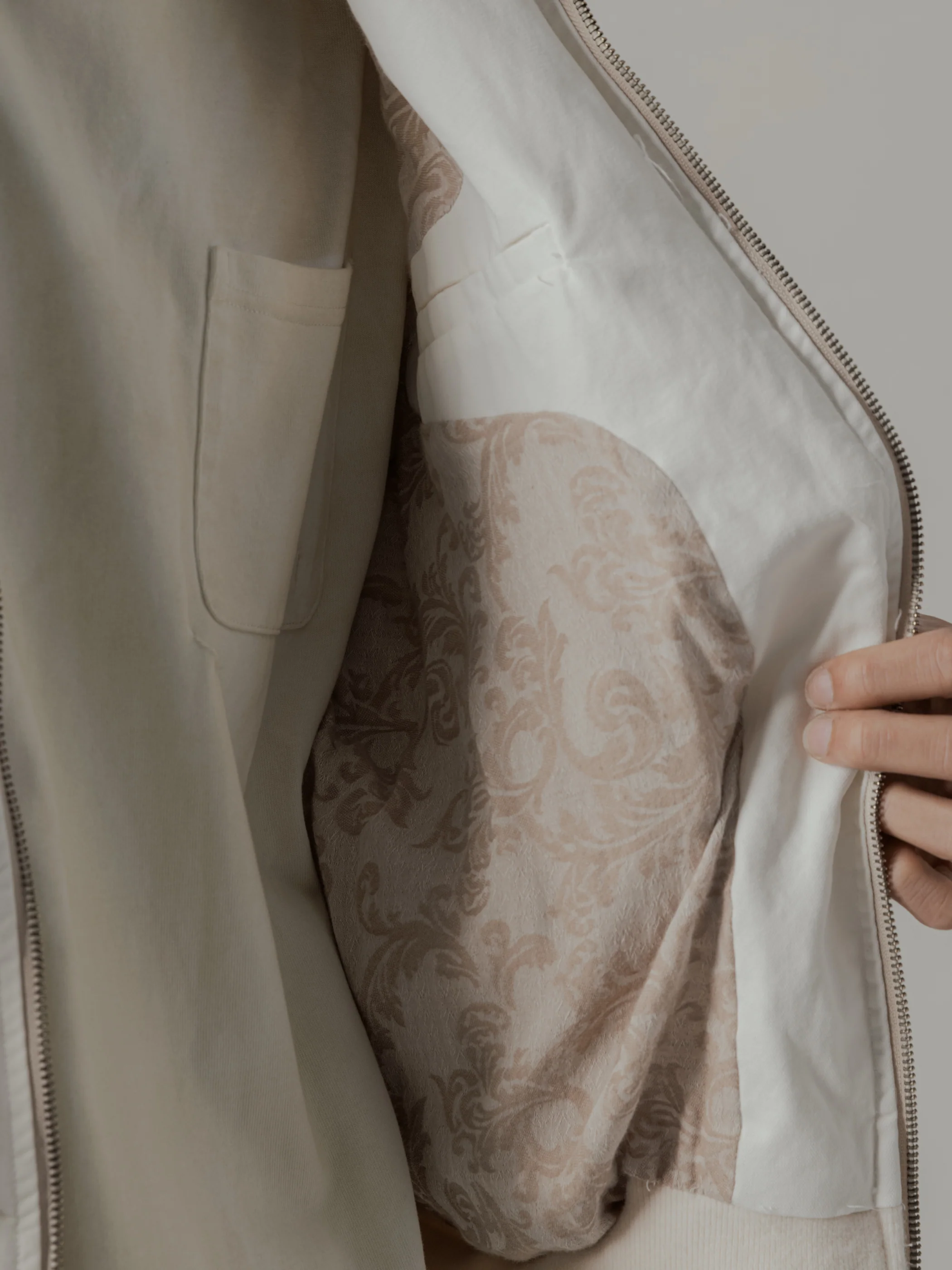 24FW｜Parachute Cargo Bomber (Beige) - Image 7