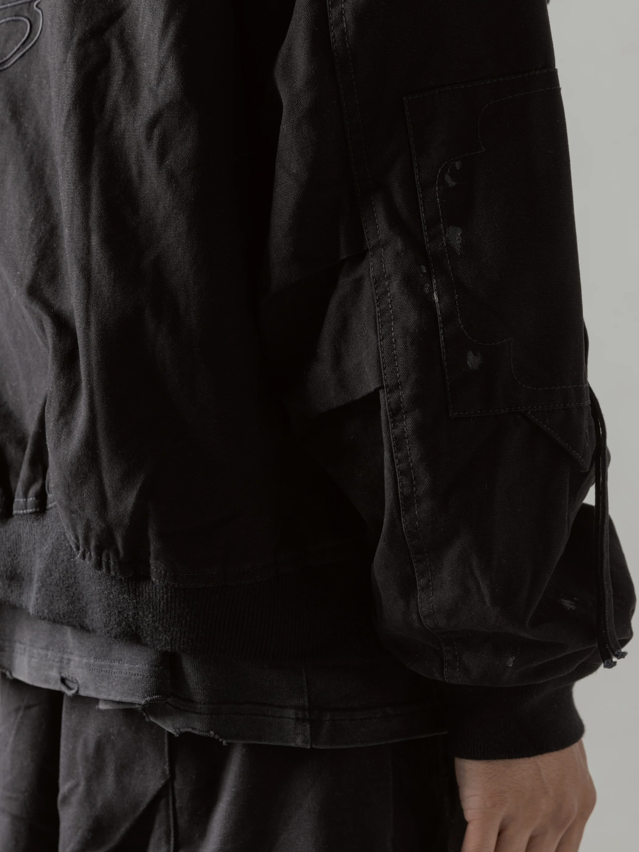 24FW｜Parachute Cargo Bomber (Black) - Image 5