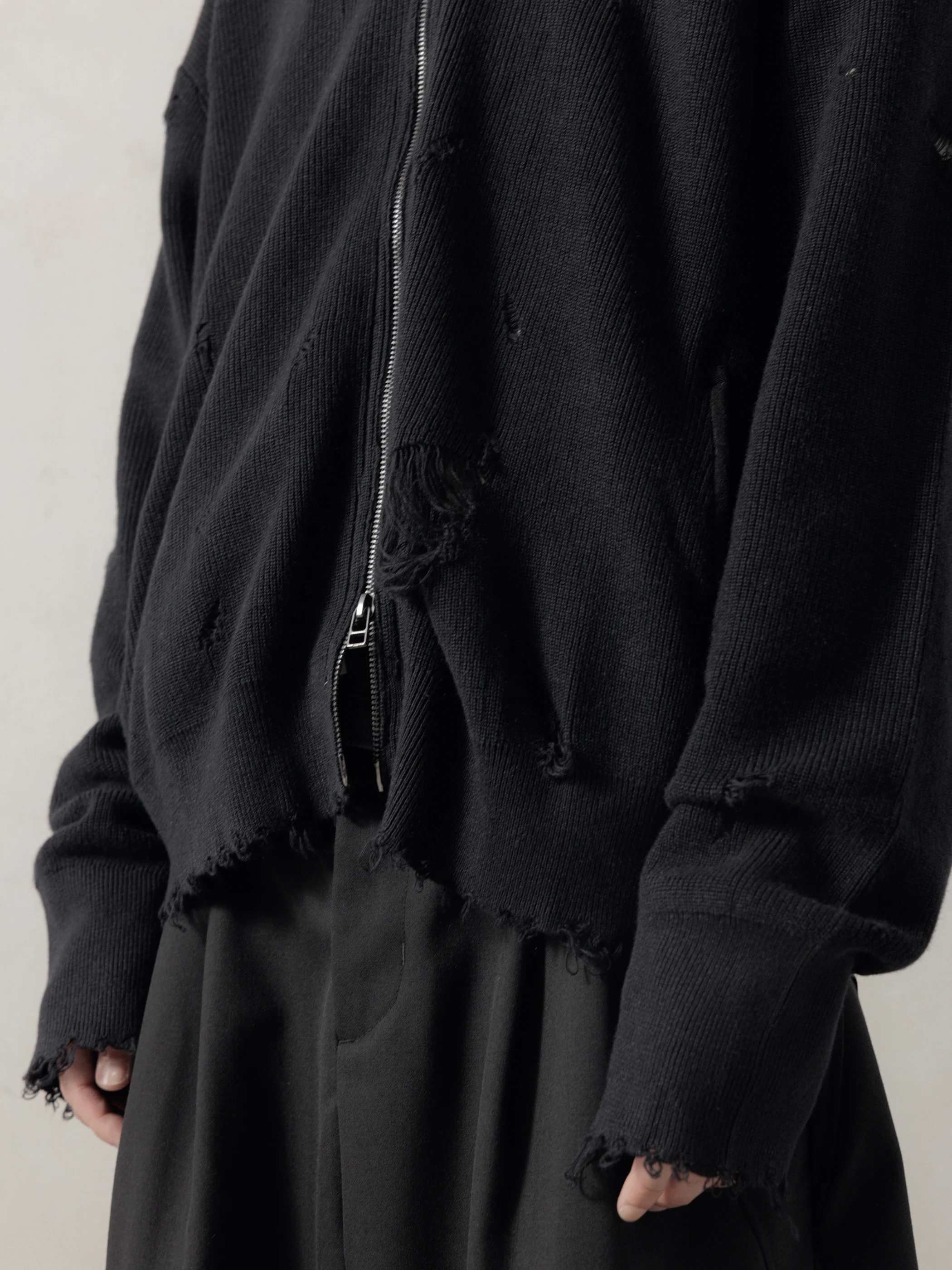 25FW｜Destroyed Knit - Image 7