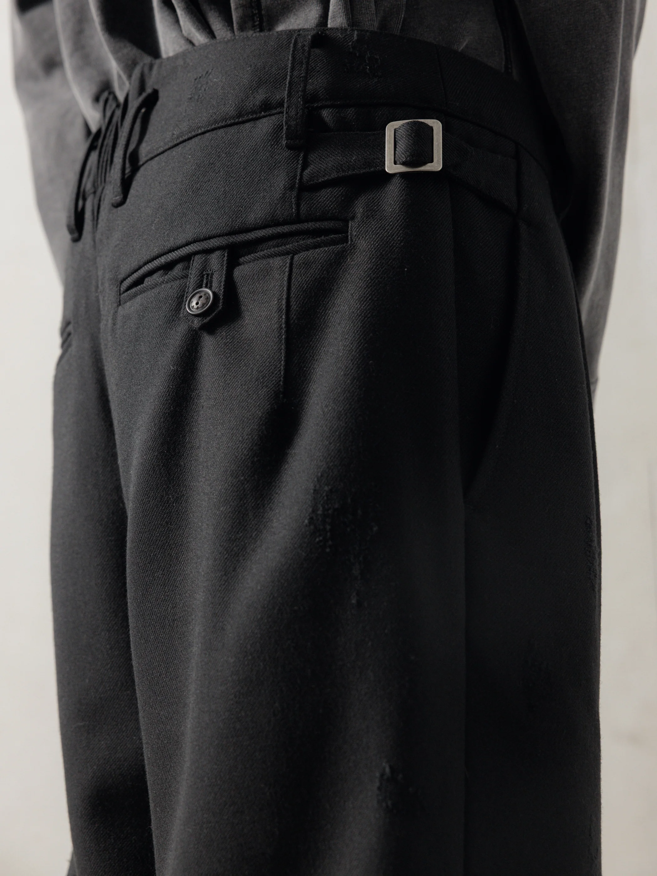 25FW|Distressed Wool Pants - Image 4