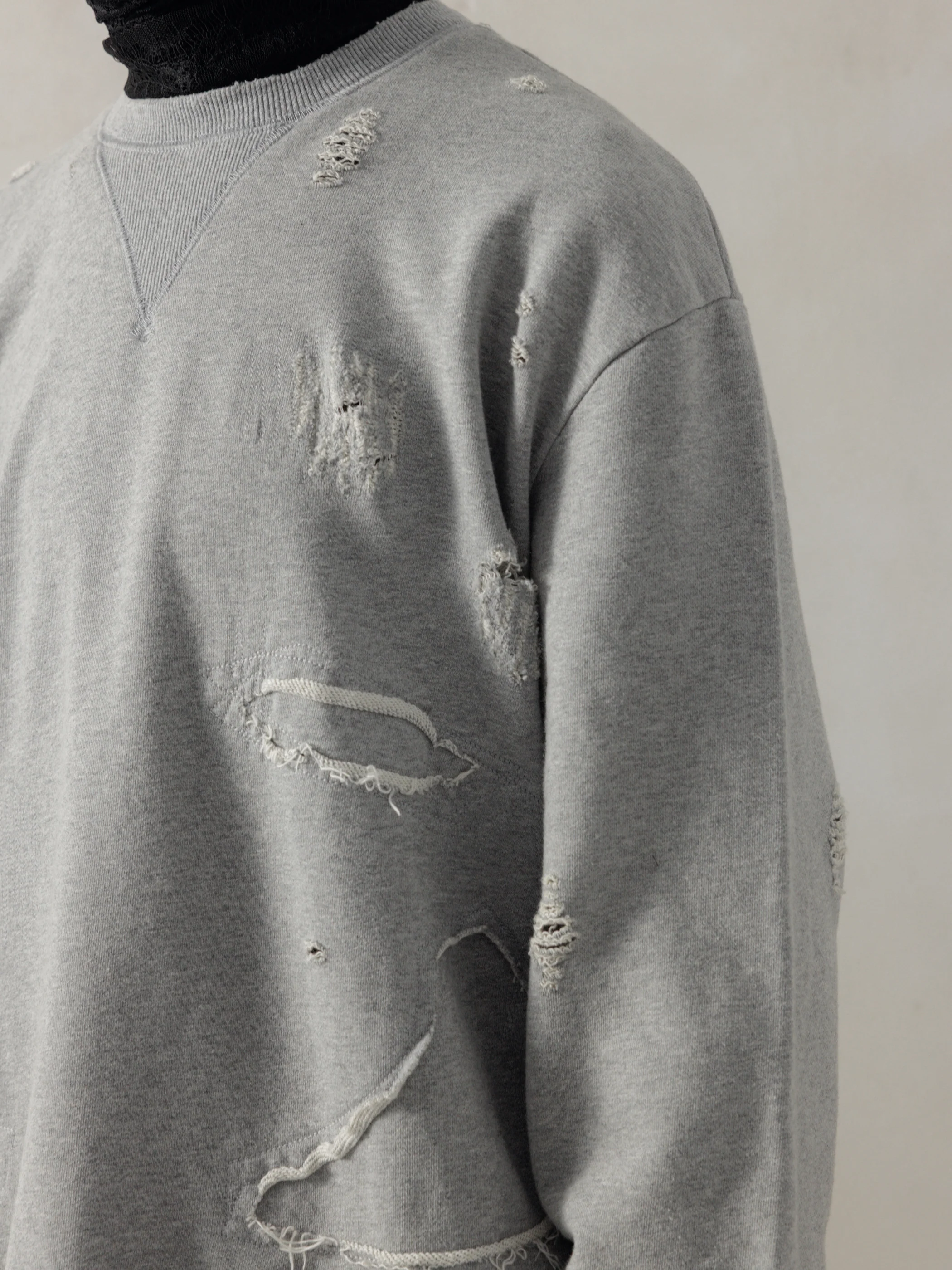 25FW|Double V Destroyed Sweater (Grey) - Image 7