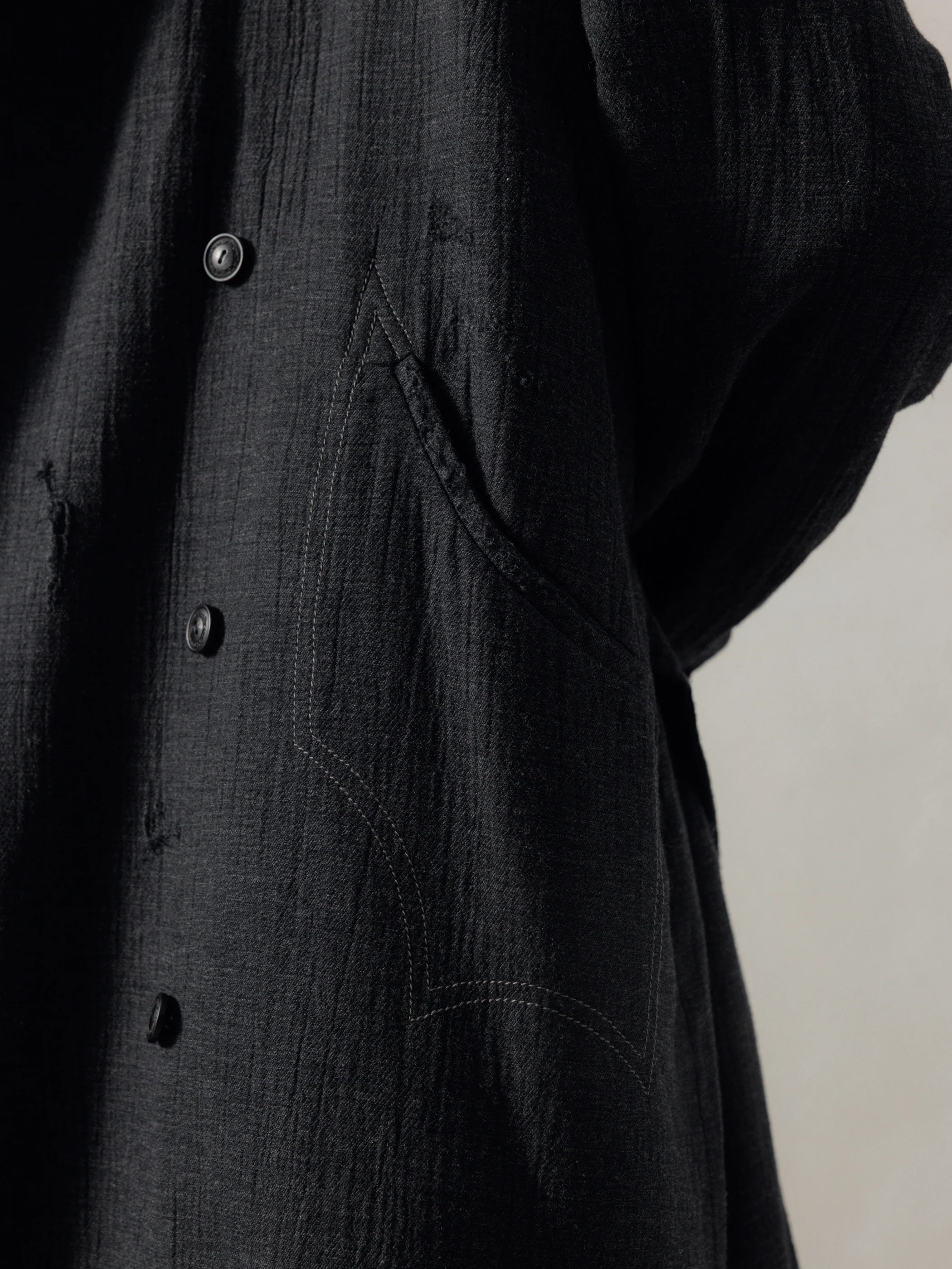 25FW｜Shepherd Double Breasted Distressed Coat - Image 6