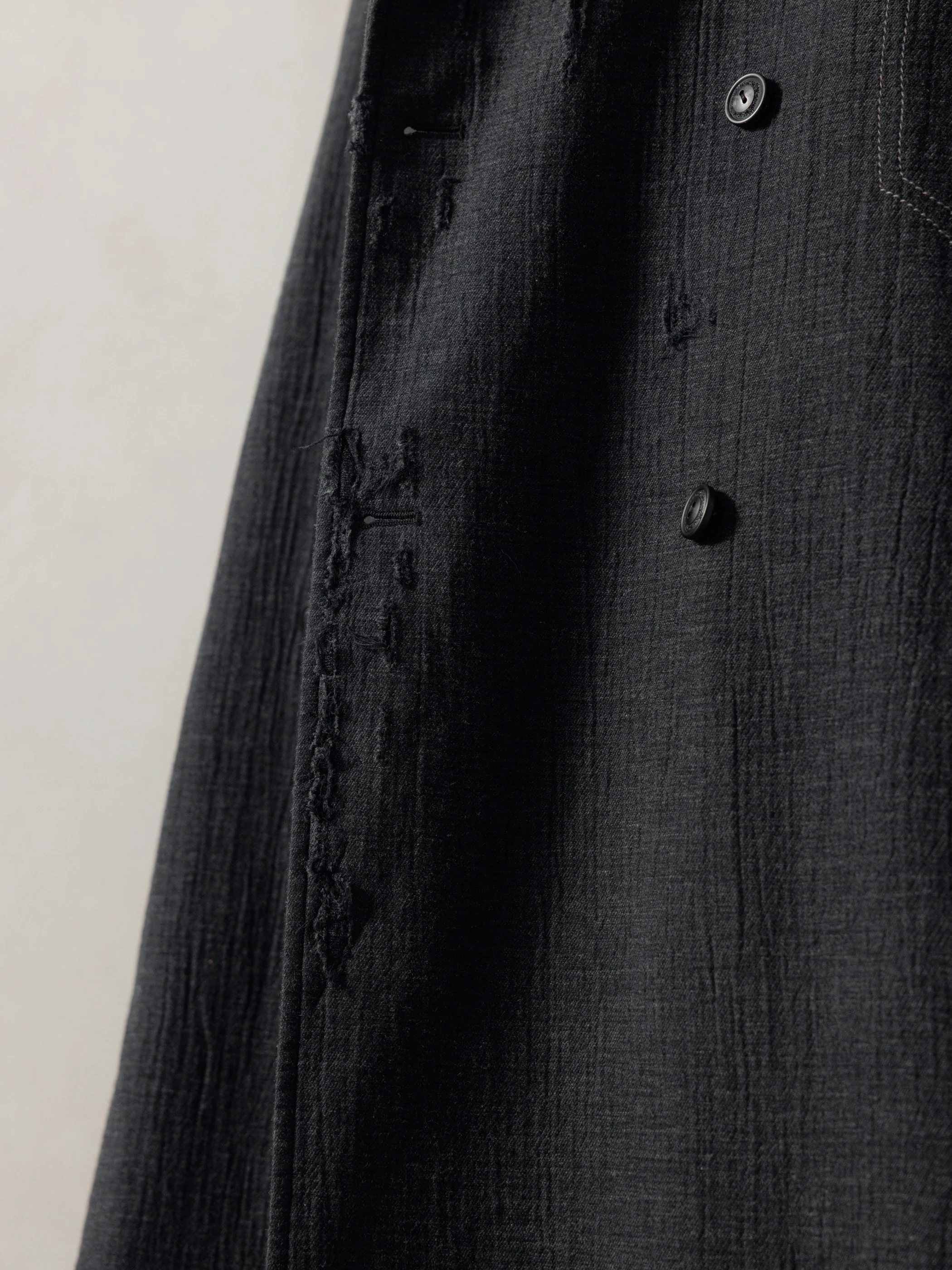 25FW｜Shepherd Double Breasted Distressed Coat - Image 7