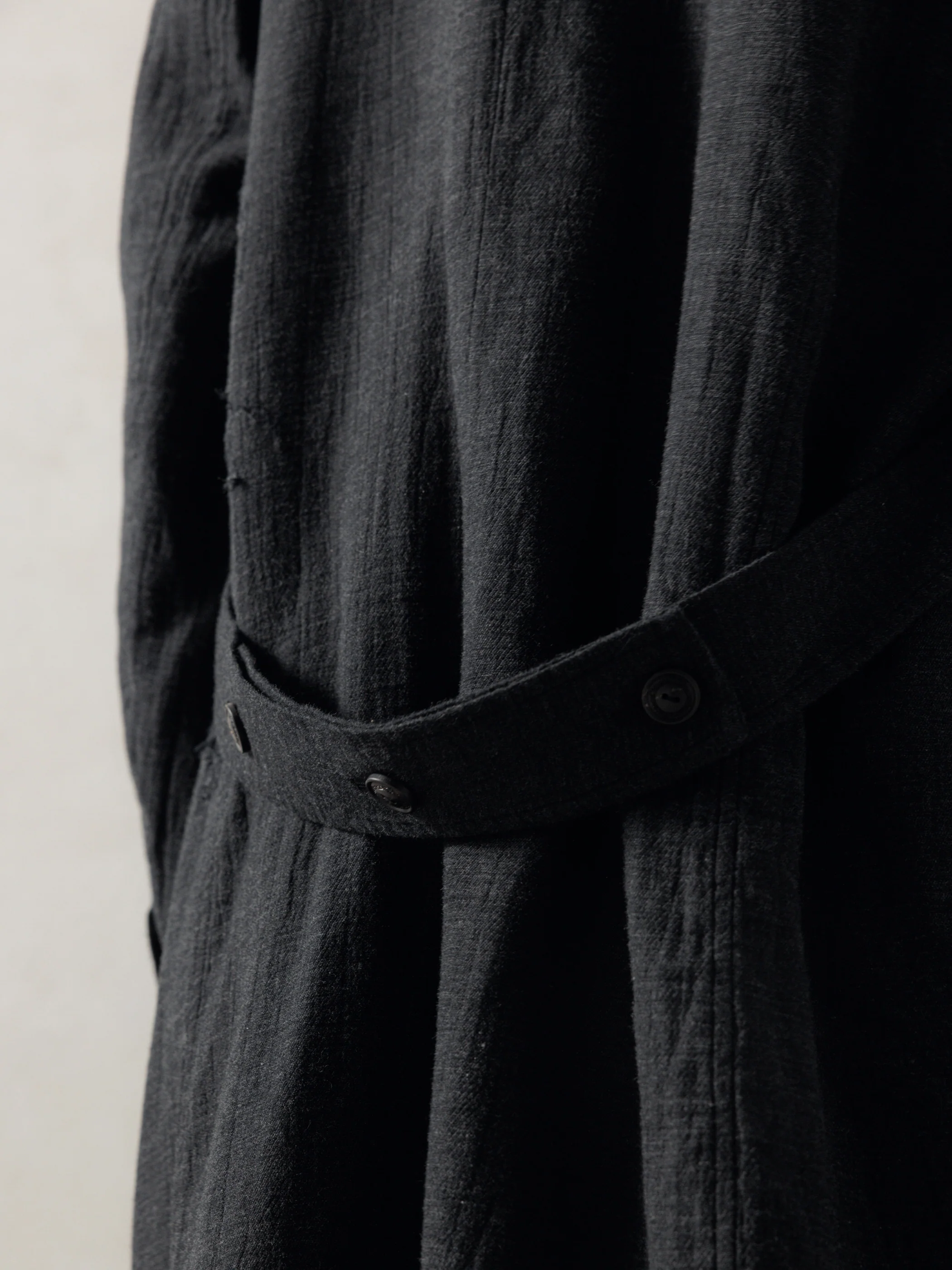 25FW｜Shepherd Double Breasted Distressed Coat - Image 8