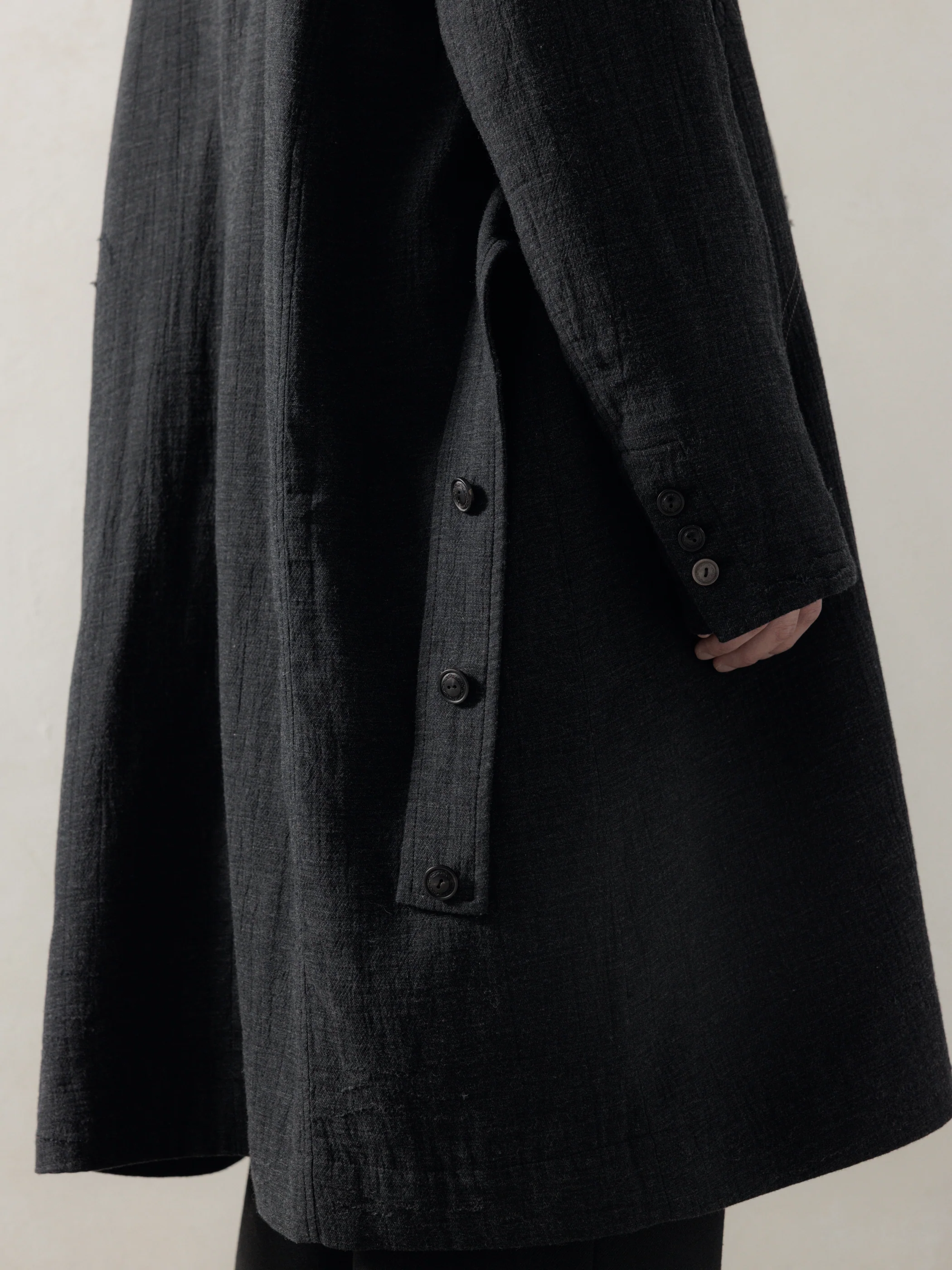 25FW｜Shepherd Double Breasted Distressed Coat - Image 9