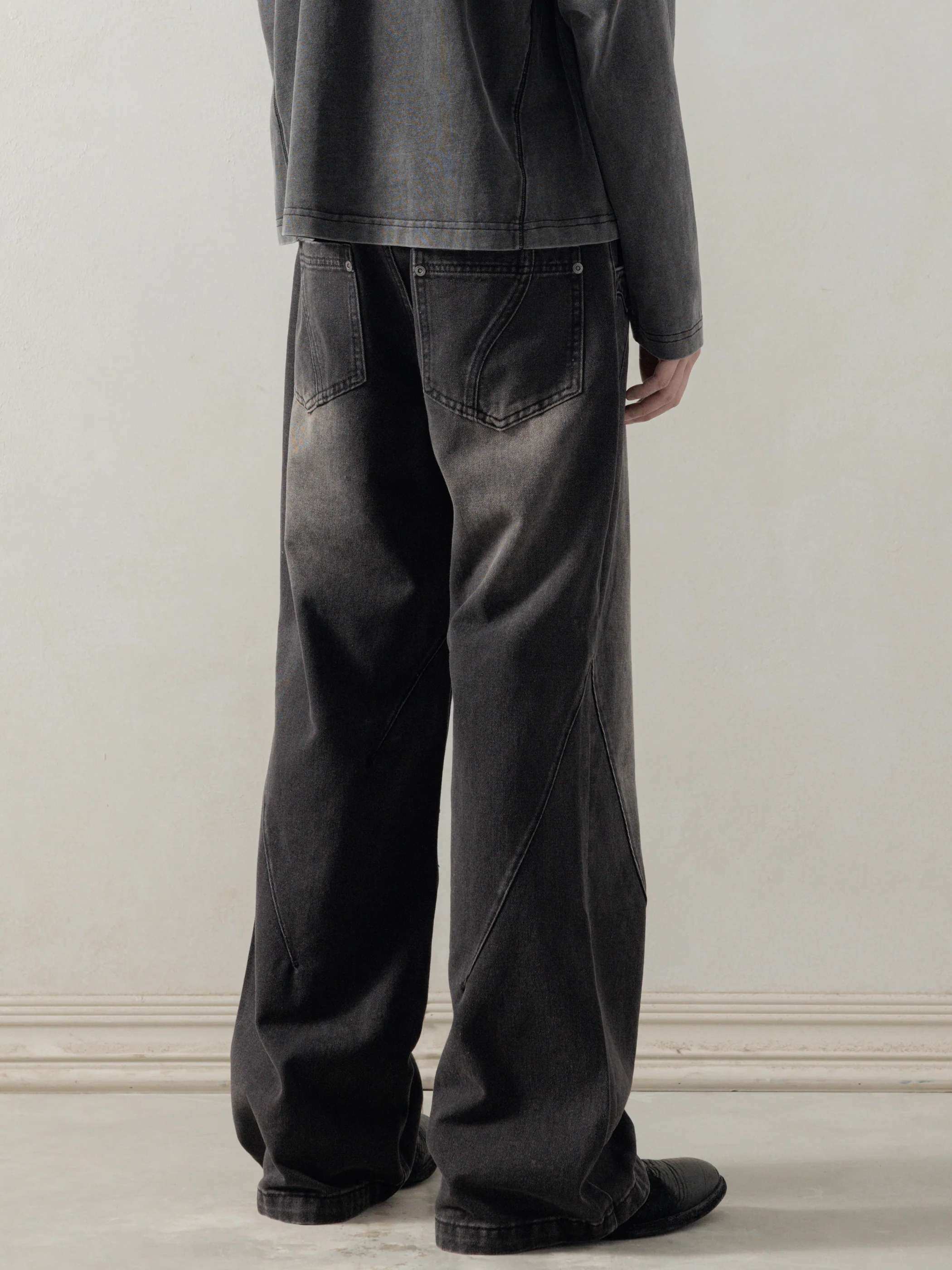 25FW|Washed Denim - Image 3