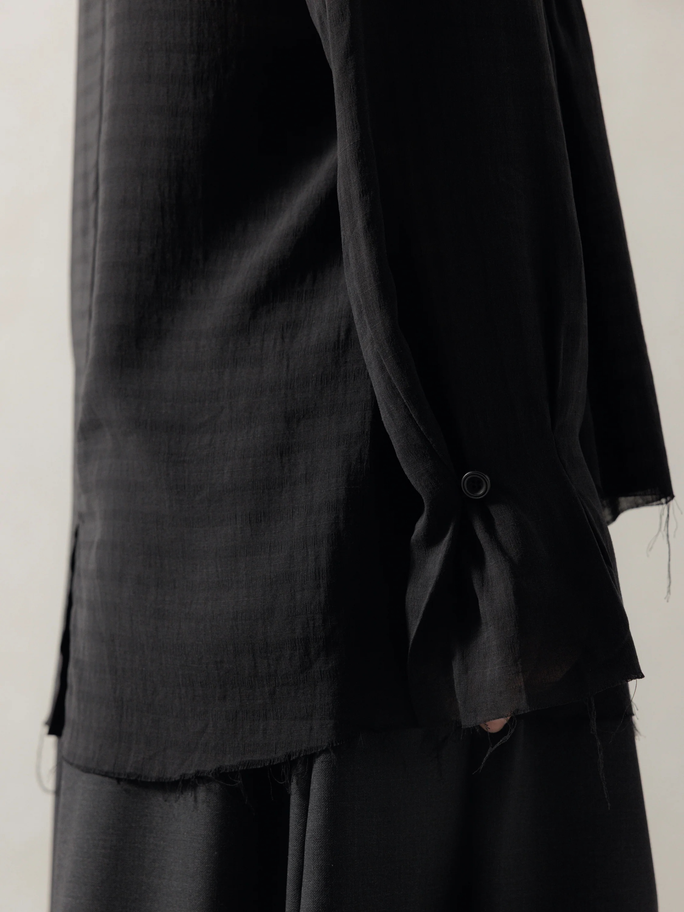 25FW WMS|Drawstring Layer Shirt - Image 4