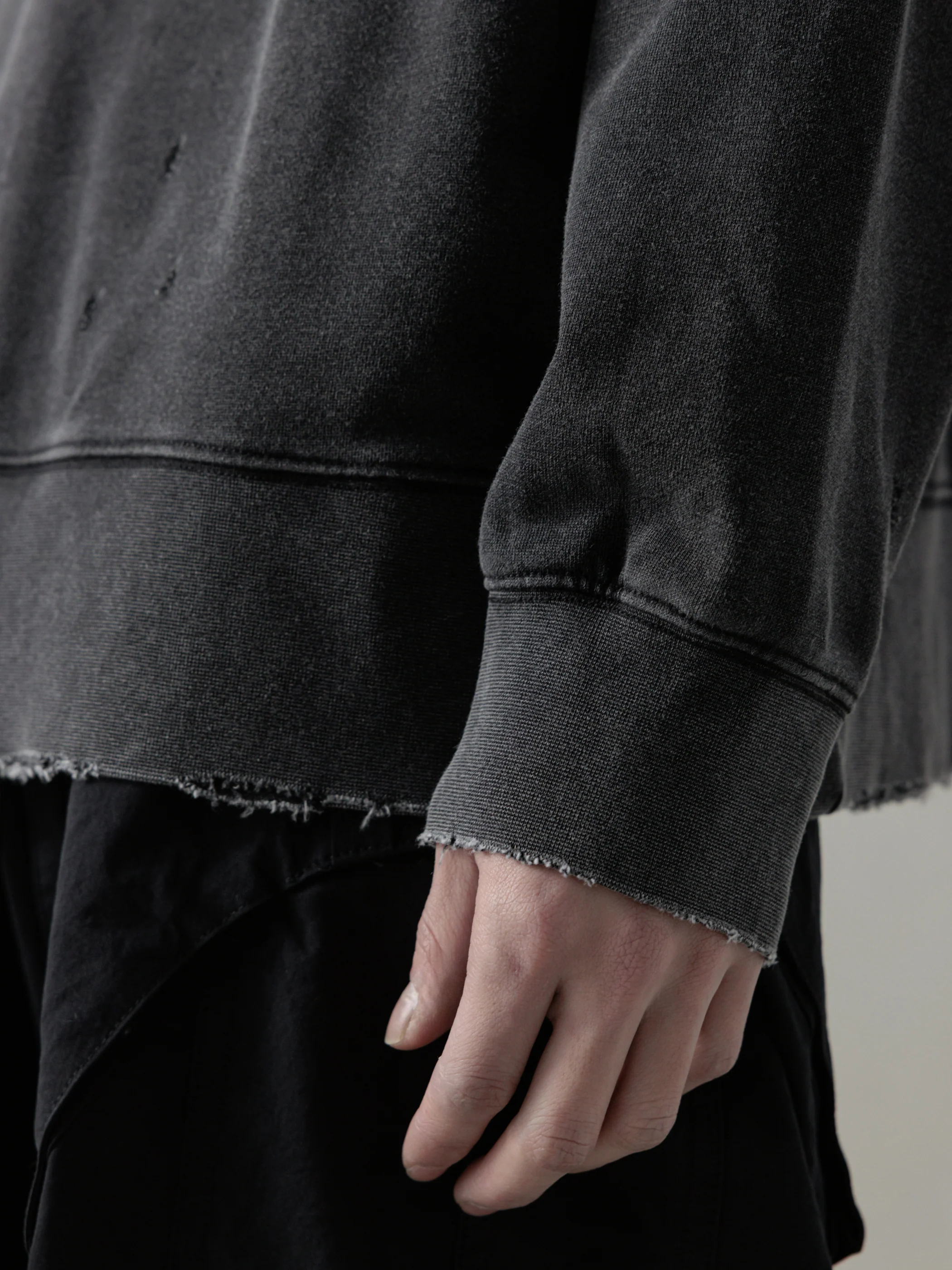 25SS｜Distressed LS (Black) - Image 6