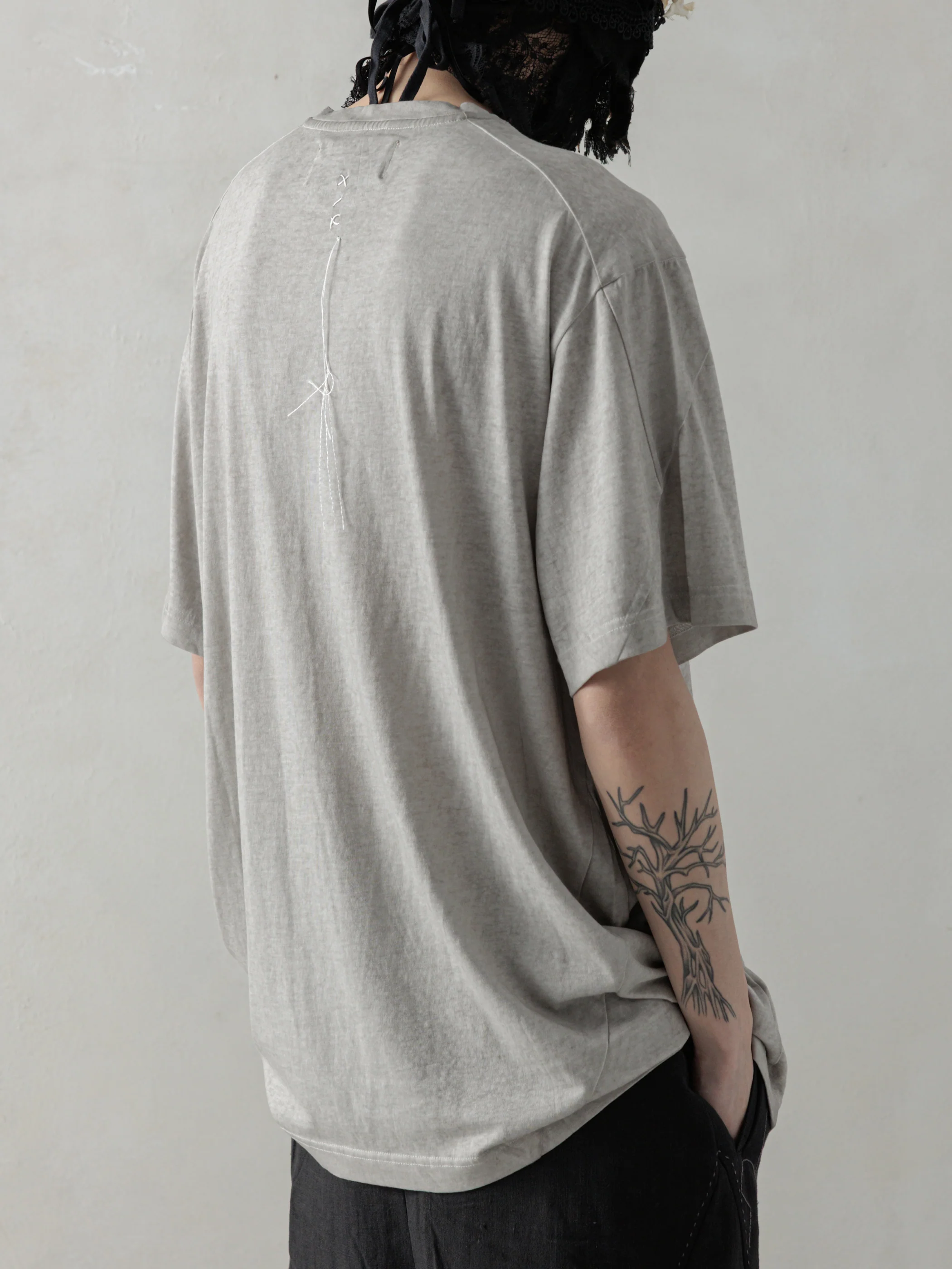 25SS｜Faded Tee (Cold Dyed Light Grey) - Image 3