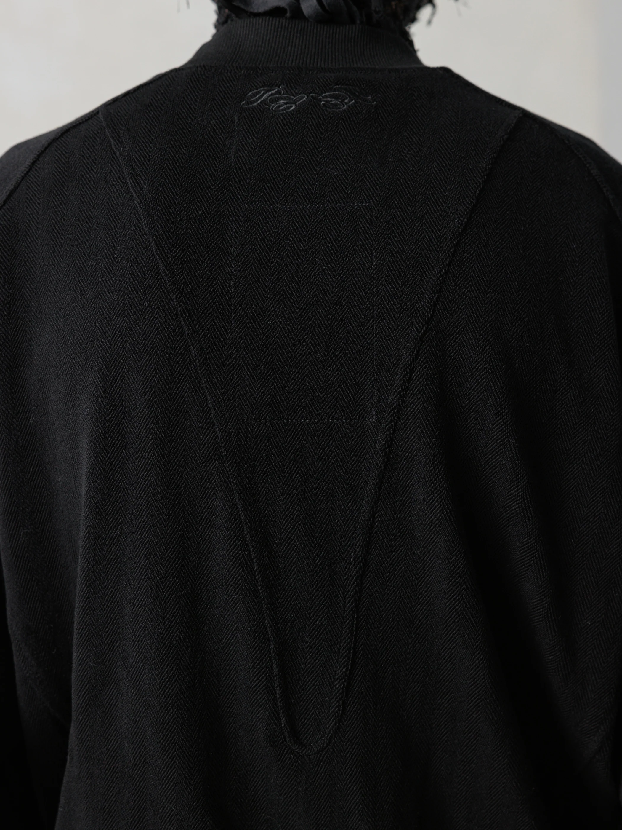 25SS｜Inverted Zip-up (Black) - Image 5