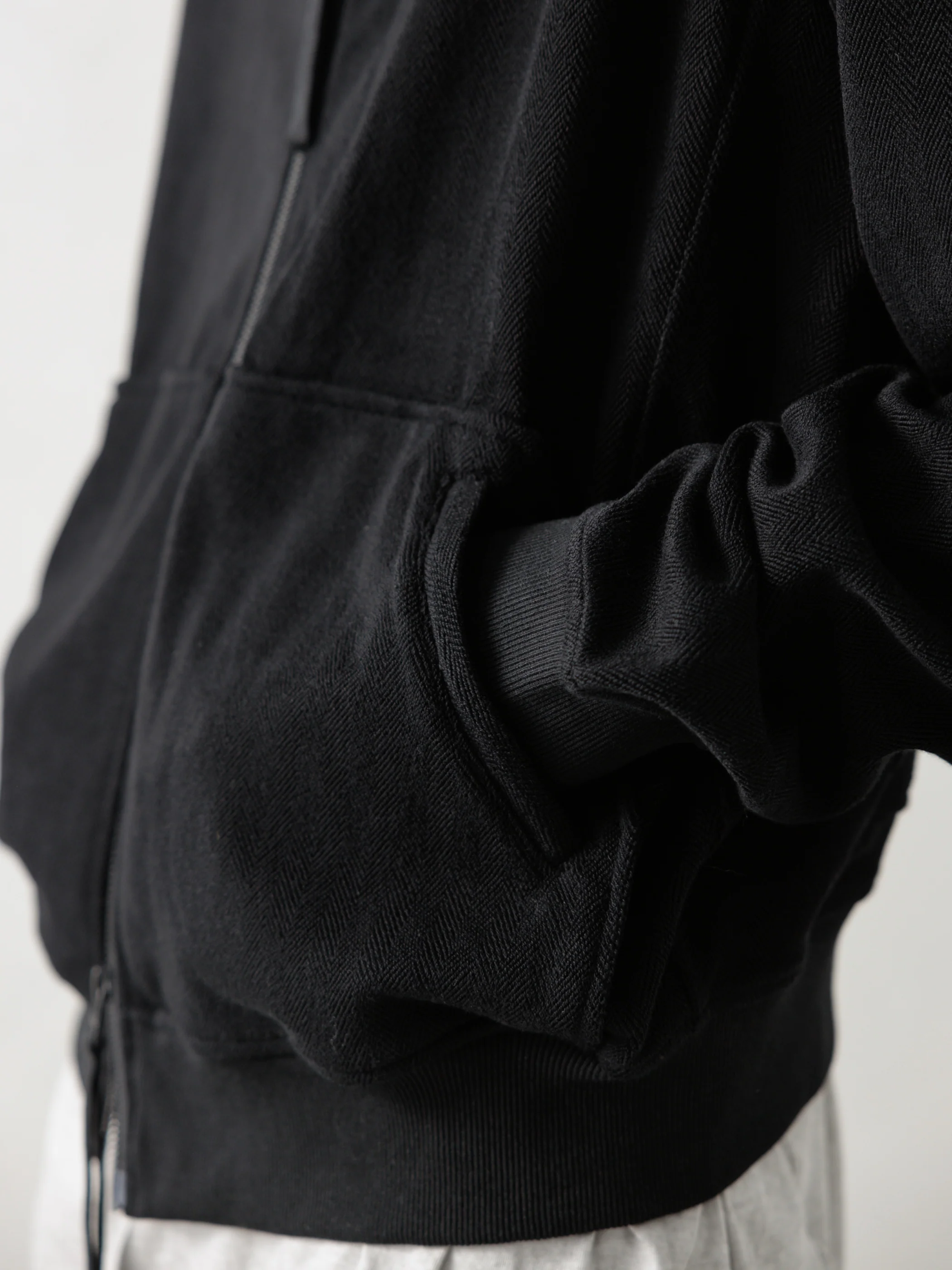 25SS｜Inverted Zip-up (Black) - Image 6