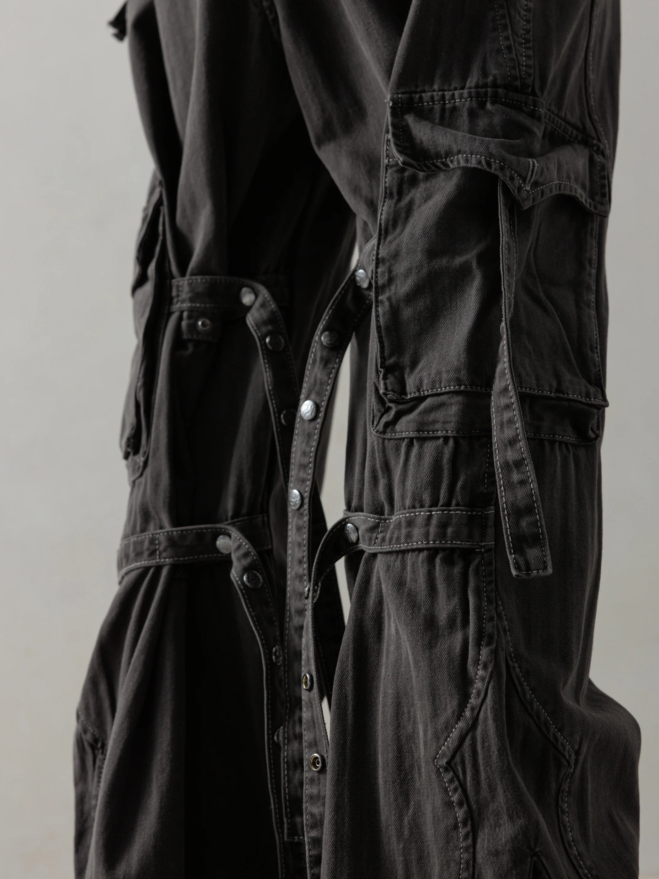 25SS|Oteroi Bondage Pants - Image 4