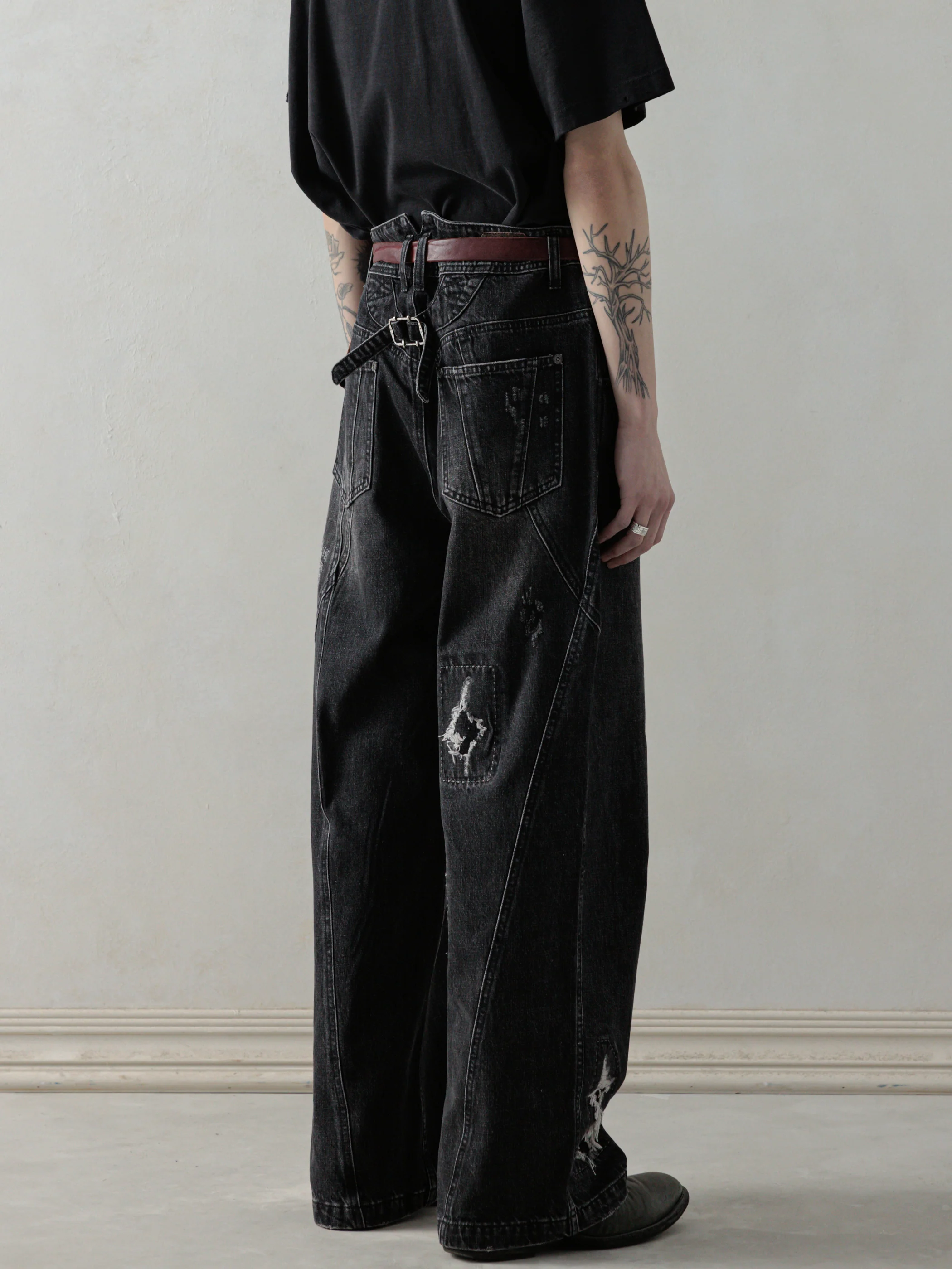 25SS|Worn-out Denim (Washed Black) - Image 3