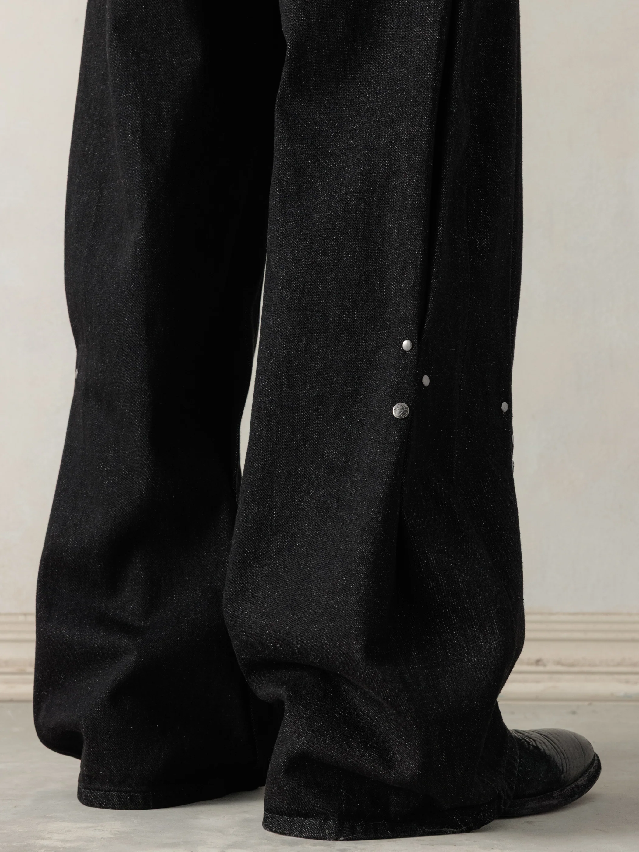 26SS｜Asymmetric Denim - Image 4