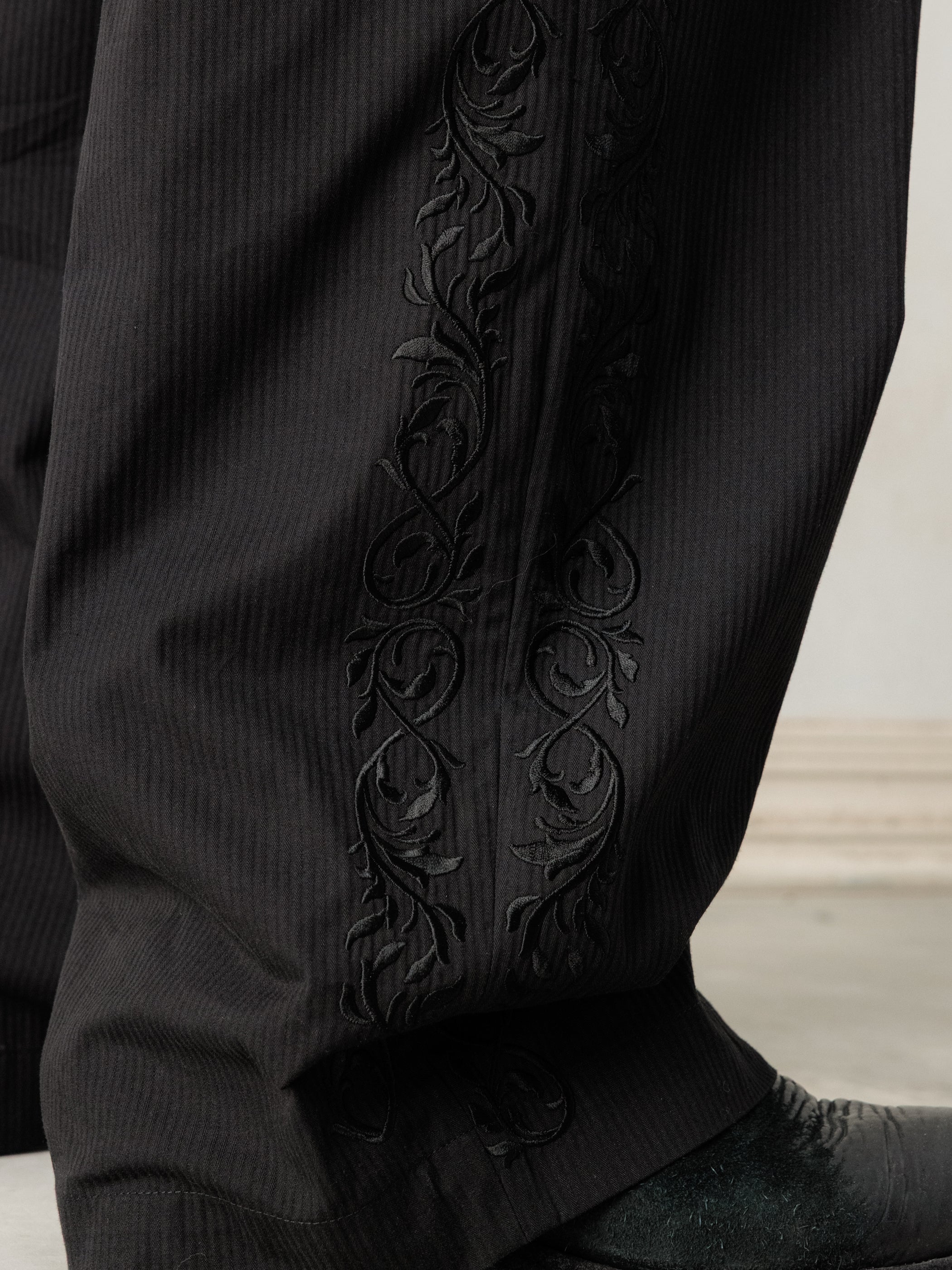 26SS｜Embroidered Pants - Image 6