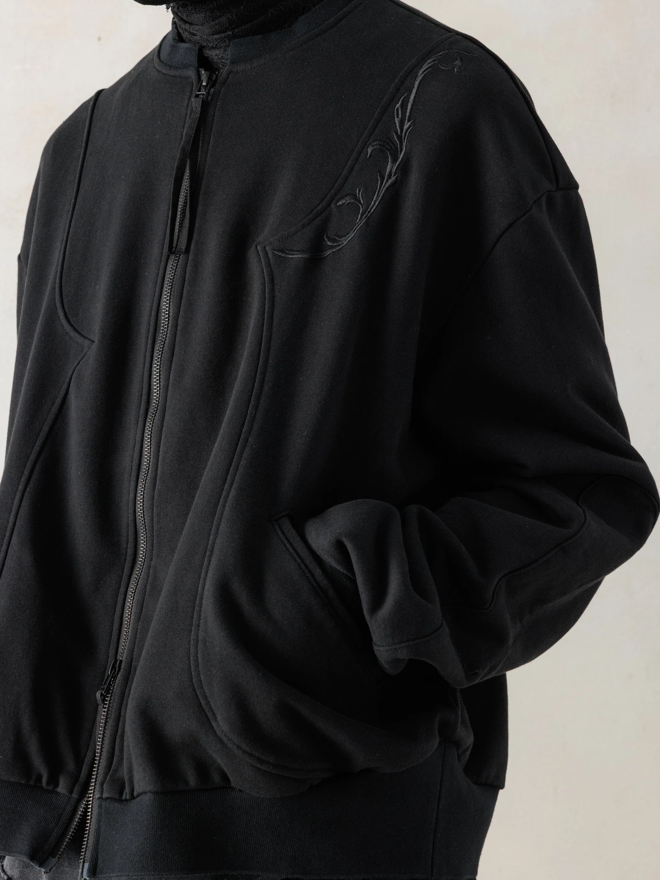 26SS|Embroidered Zipper JKT - Image 4