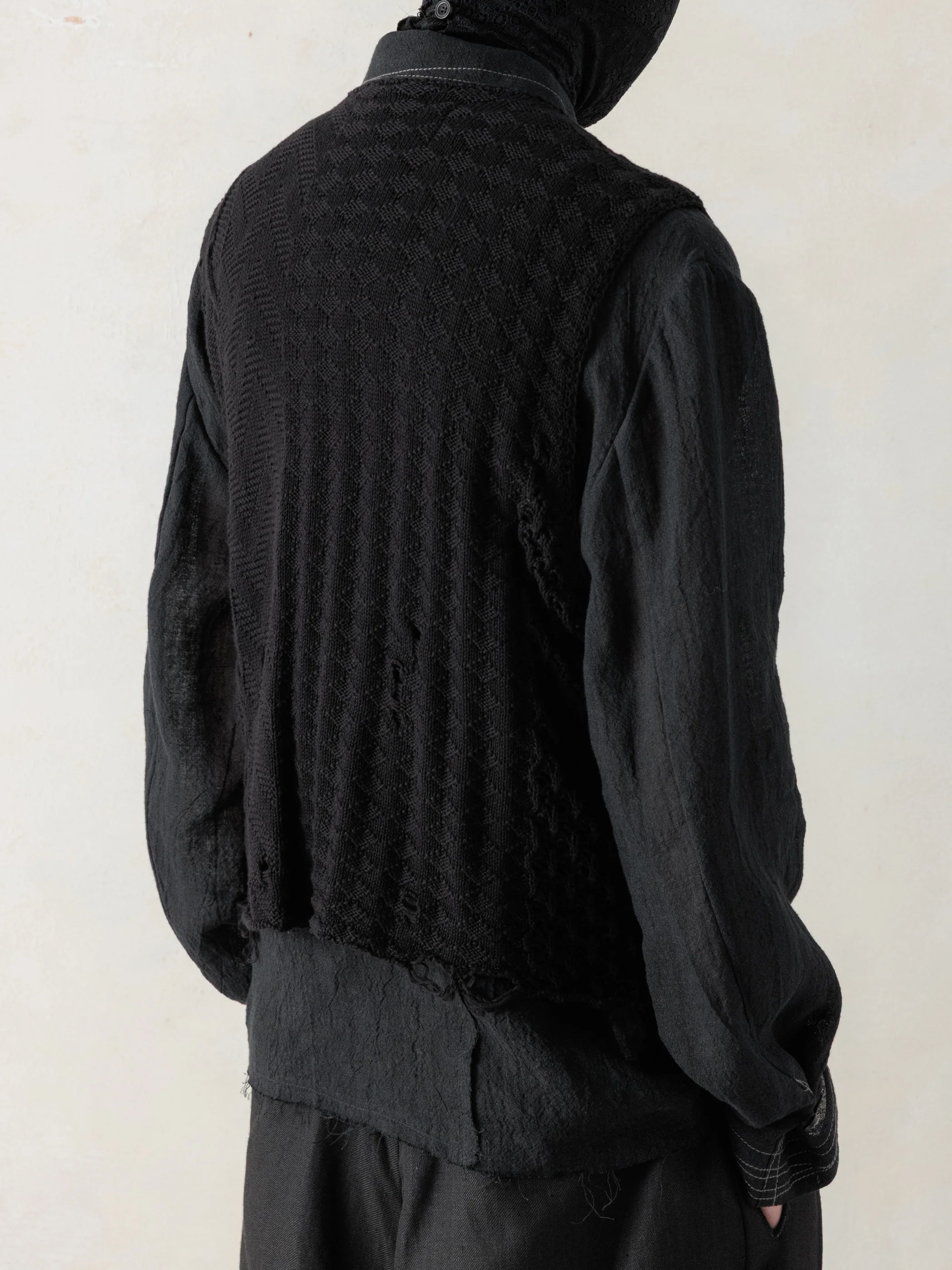 26SS｜Textured Knit Waistcoat - Image 3