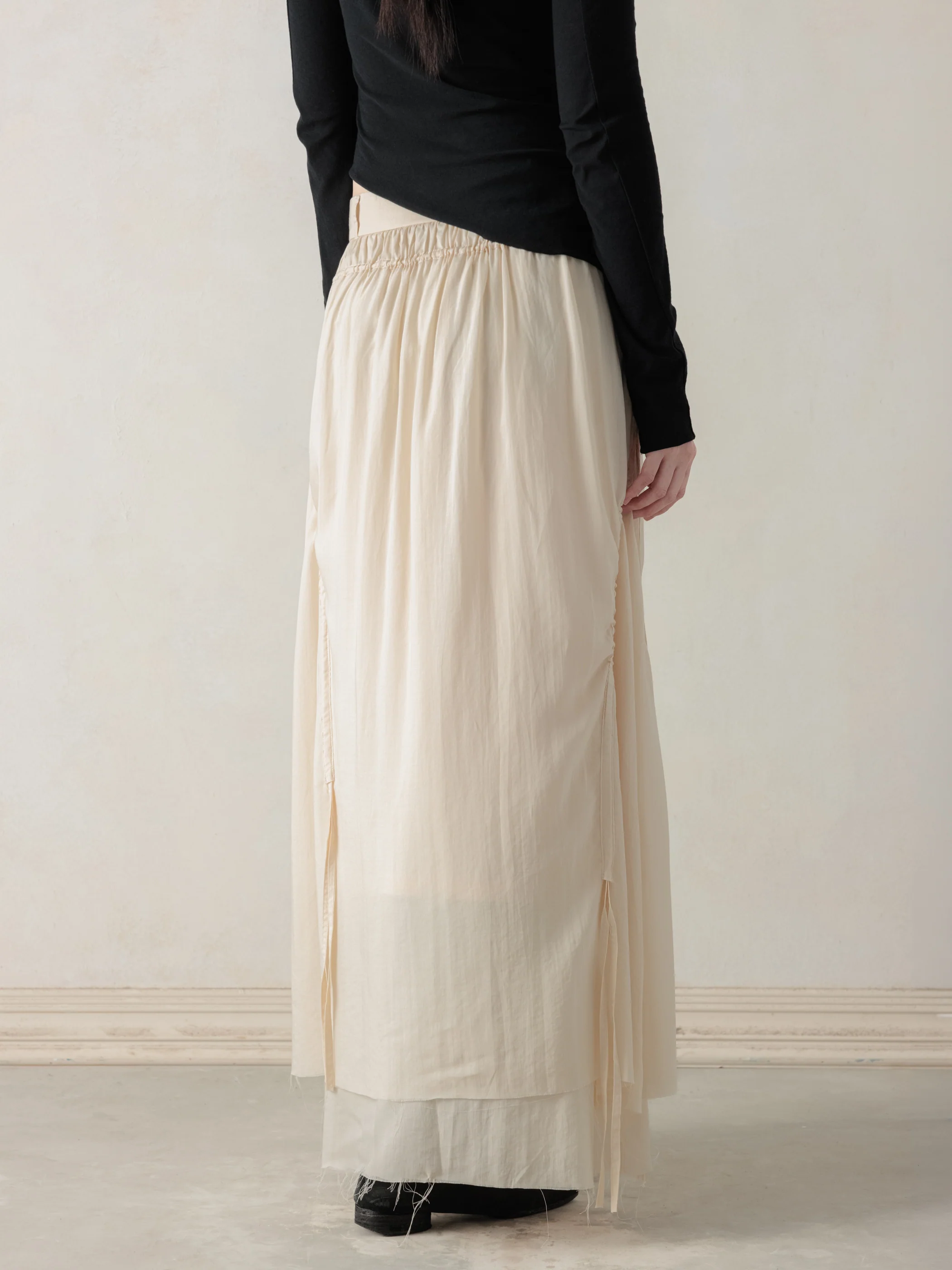 26SS WMS｜Cotton Pleated Midi Skirt (Beige) - Image 3
