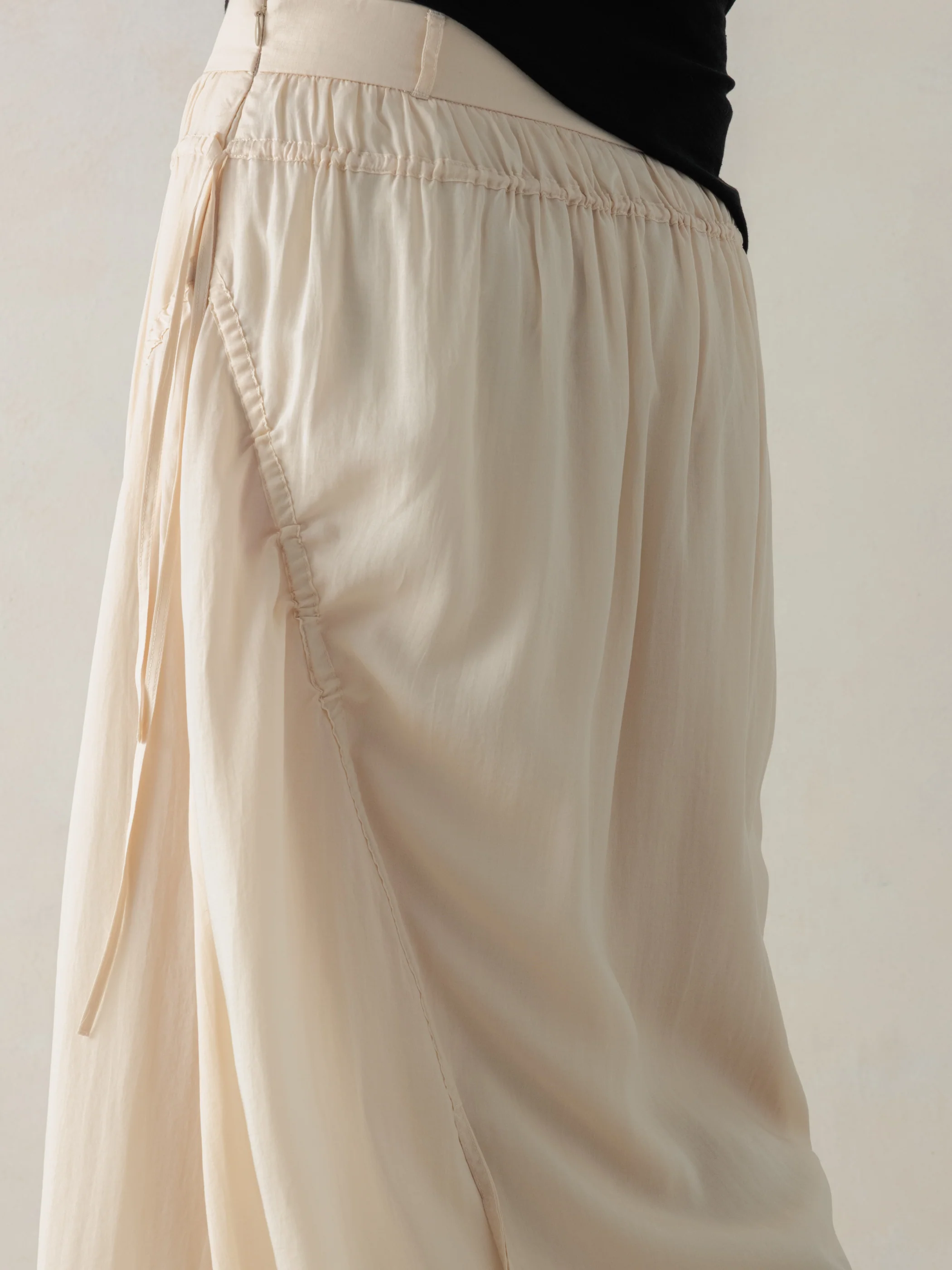 26SS WMS｜Cotton Pleated Midi Skirt (Beige) - Image 5