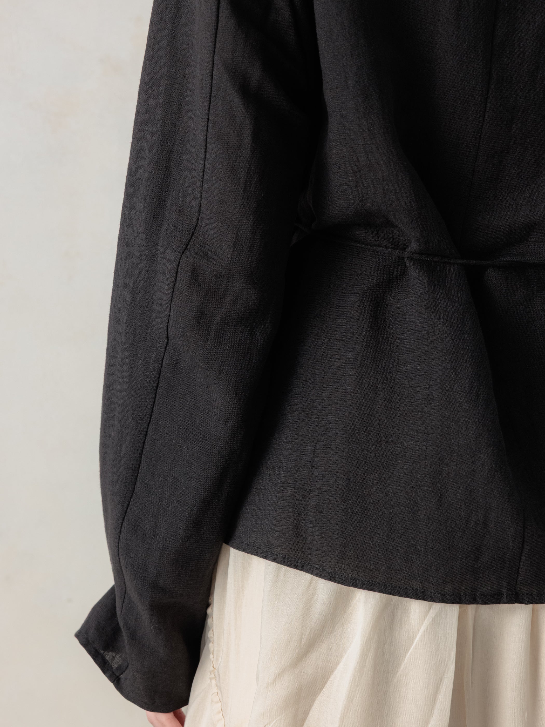26SS WMS｜Side Button Shirt (Black) - Image 4