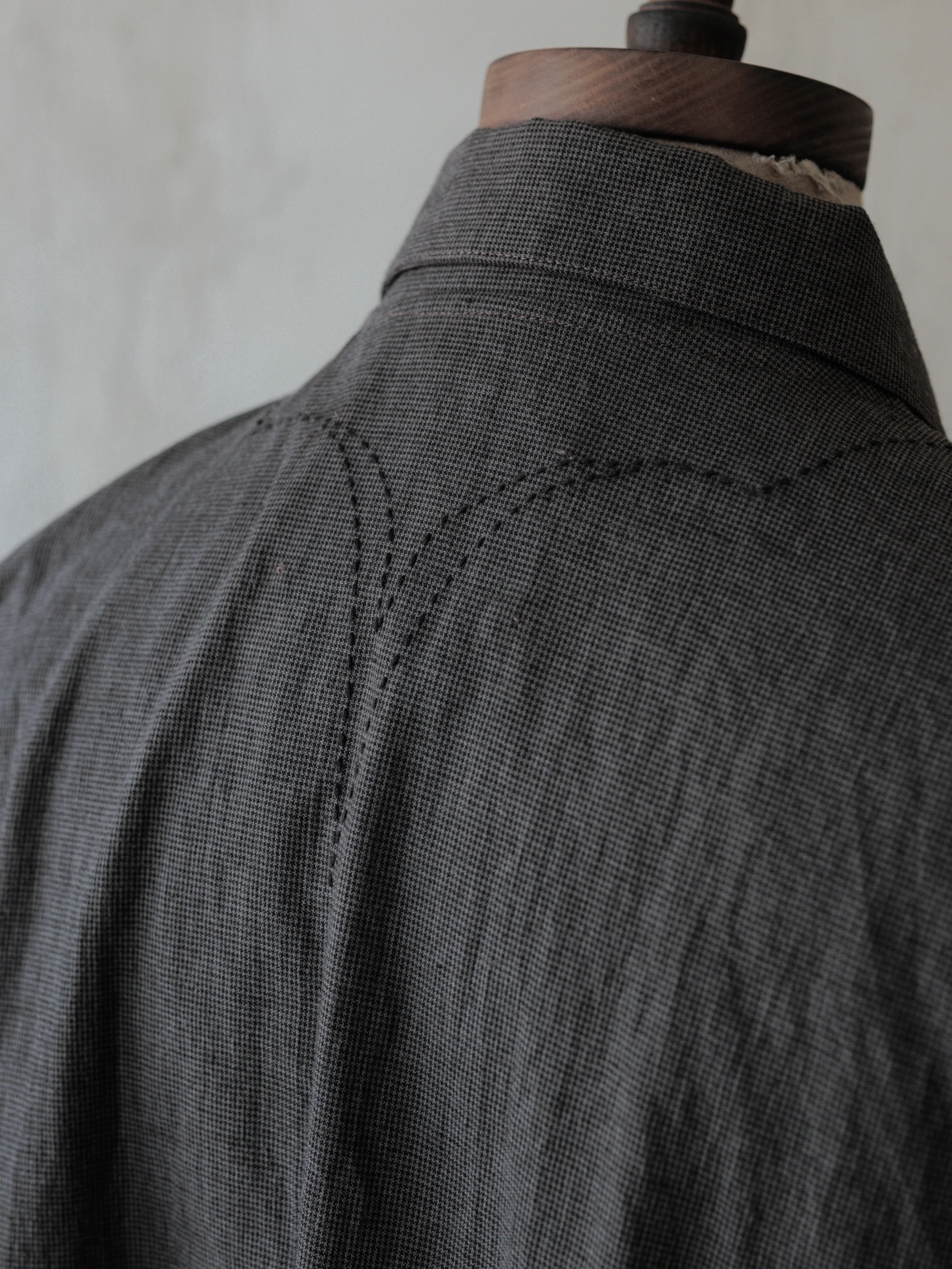 Forgotten Materials｜0222 / Grandpa's Repaired Shirt (Dark Grey) - Image 5