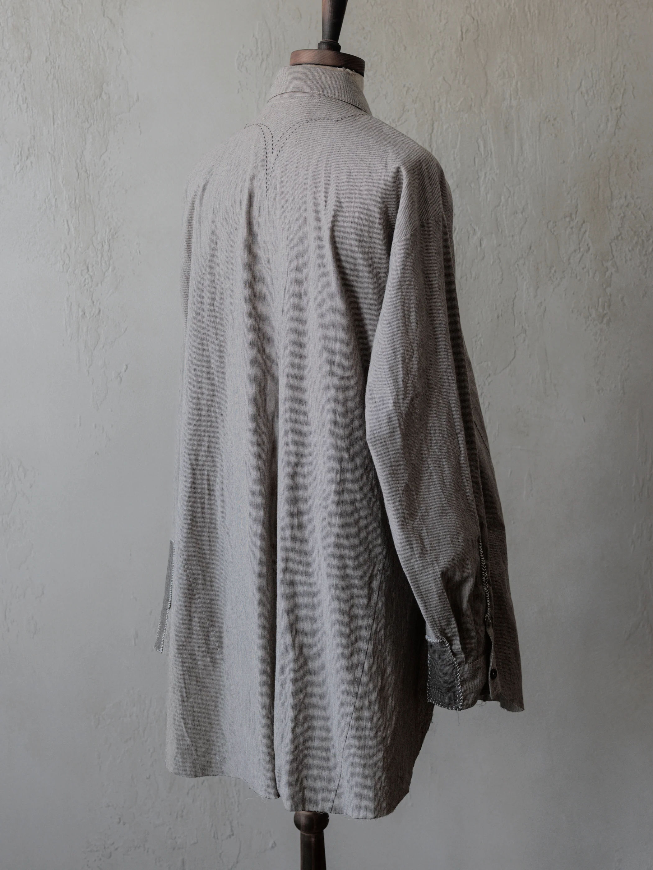 Forgotten Materials|0222 / Grandpa's Repaired Shirt (Grey) - Image 6