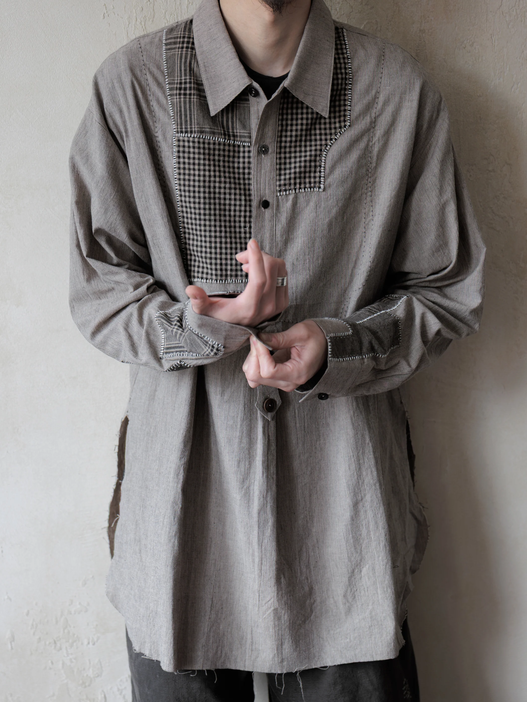 Forgotten Materials|0222 / Grandpa's Repaired Shirt (Grey) - Image 7