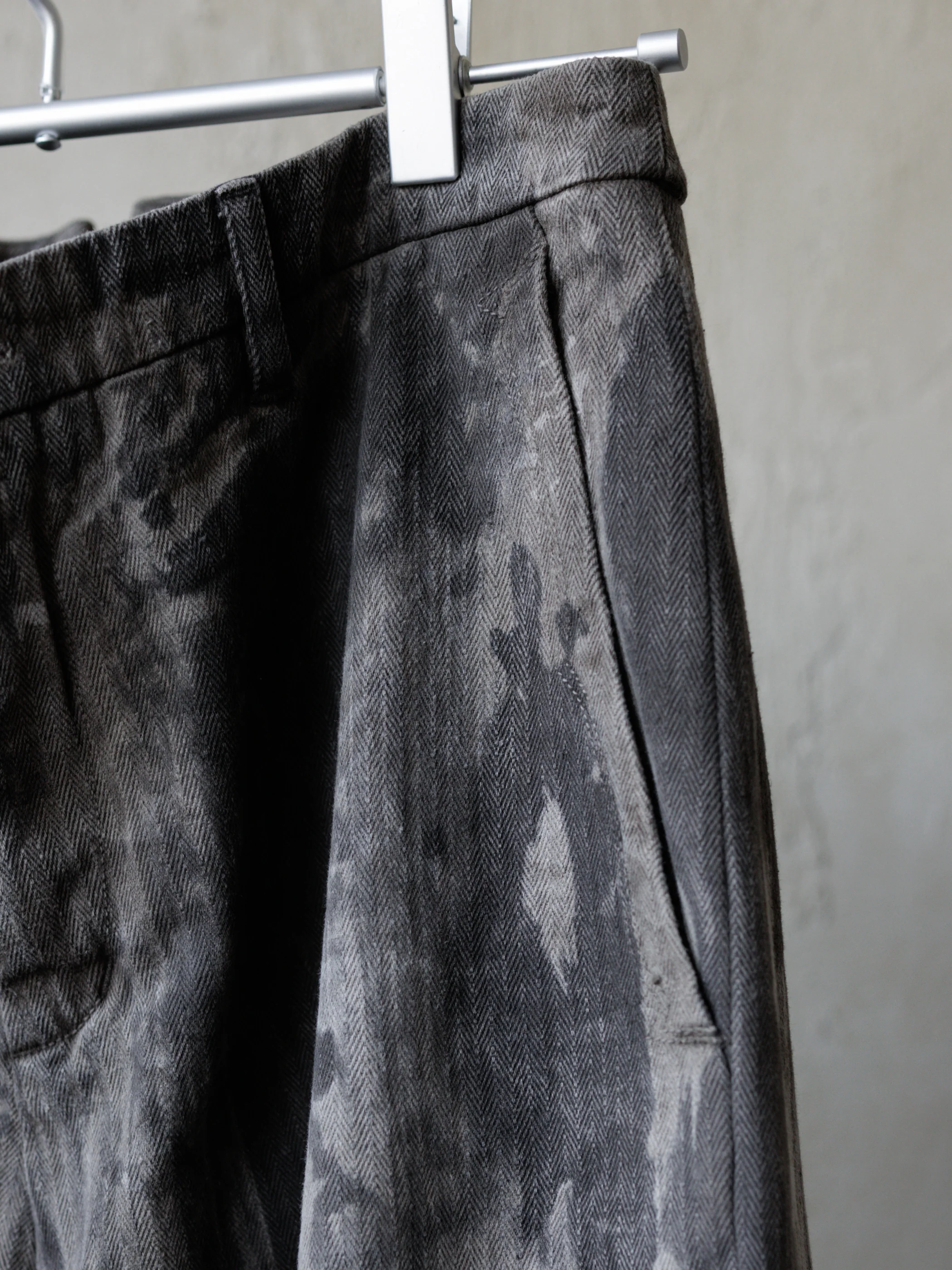 Forgotten Materials｜0222 / Worker Pants (Natural Dyed Grey) - Image 3