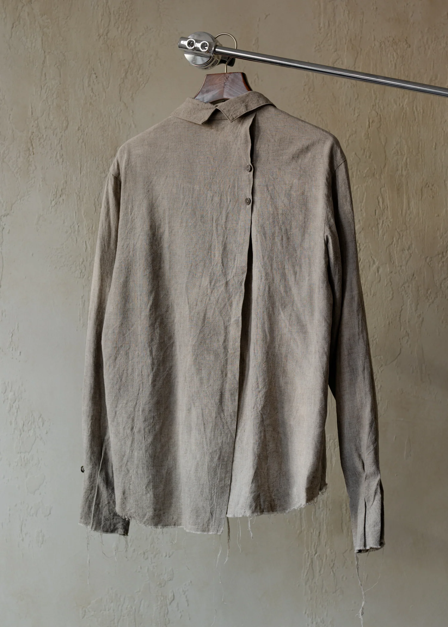 Forgotten Materials|Loner Shirt (Natural Dyed Grey) - Image 2