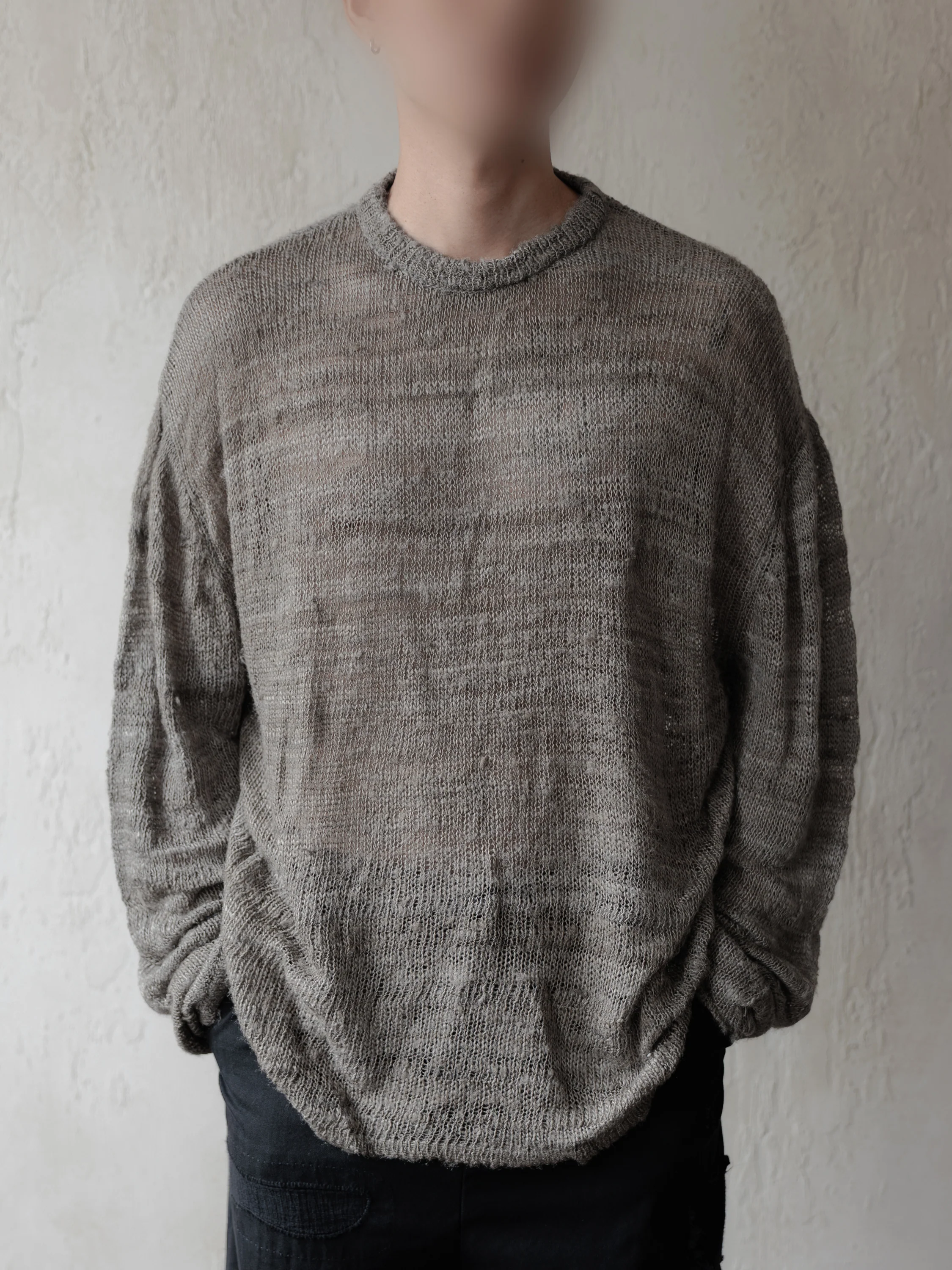 Forgotten Materials｜Tussah Silk Handspun Yarn Top (Natural Dyed Dark Grey) - Image 6