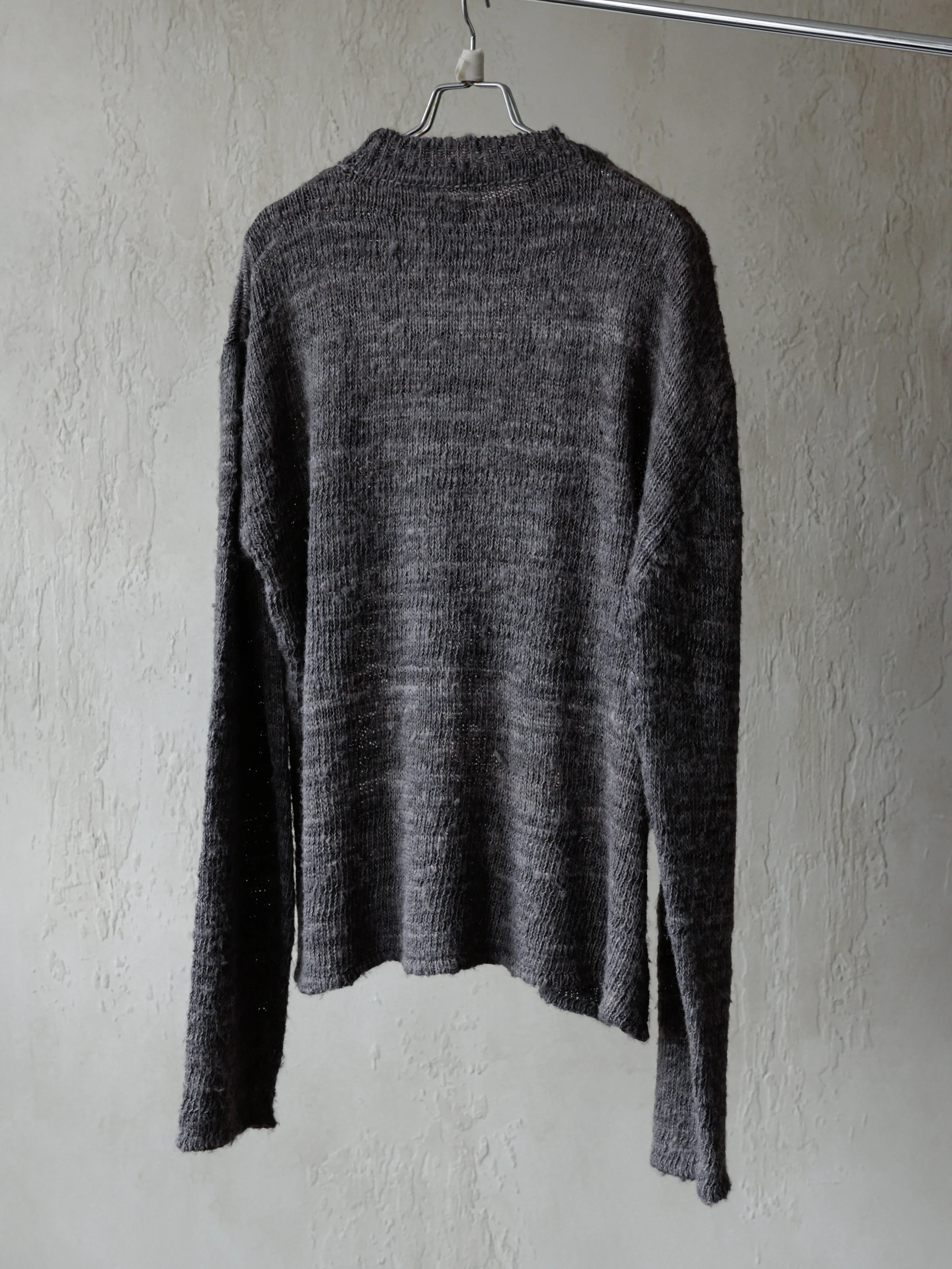 Forgotten Materials｜Tussah Silk Handspun Yarn Top (Natural Dyed Dark Purple) - Image 4