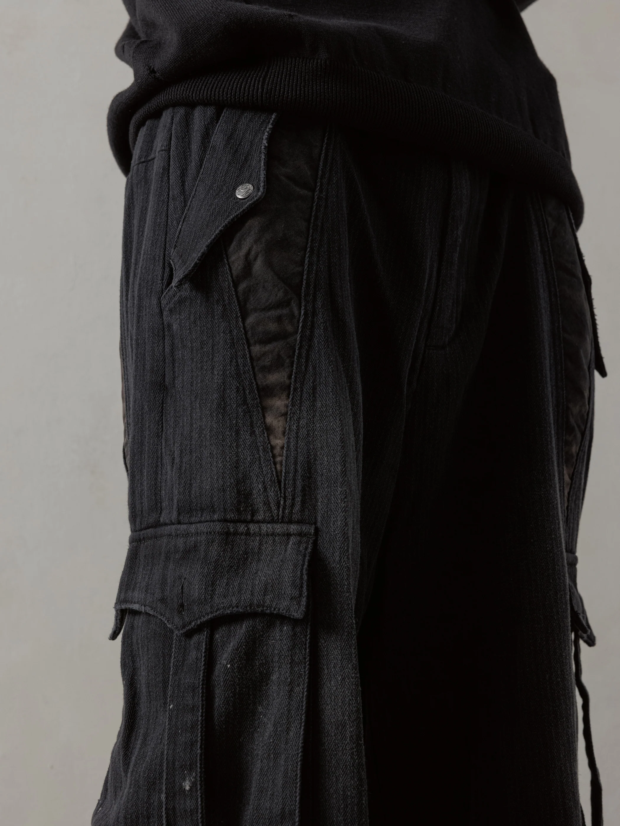 Professor.E｜Parachute Bondage Pants - Image 5
